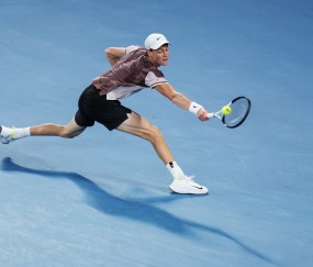 开云体育官方网站-澳网碾压温网，梅德韦杰夫惊艳四座