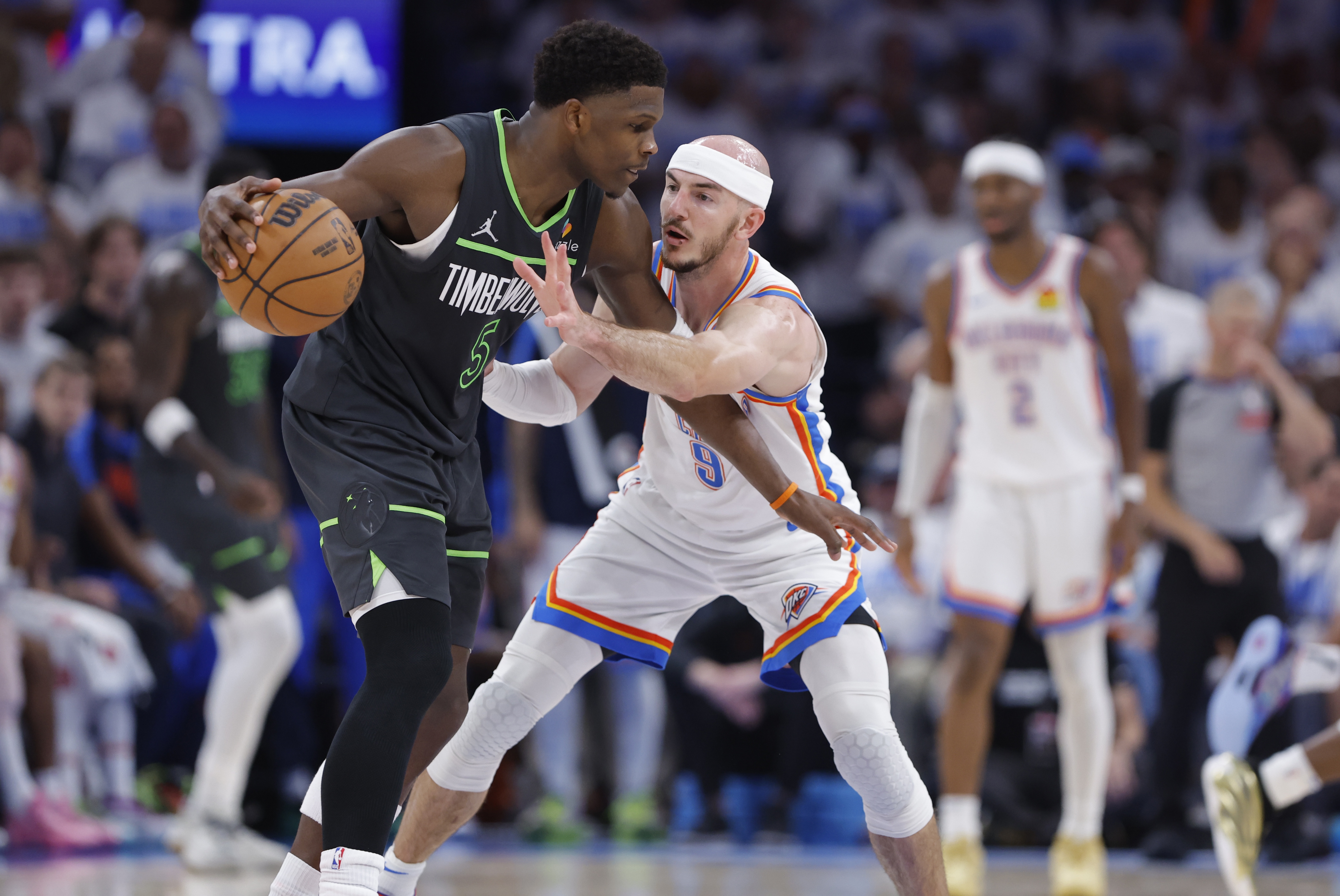 雷霆力克辽宁队,德罗赞统治全场 雷霆力克辽宁队,德罗赞统治全场