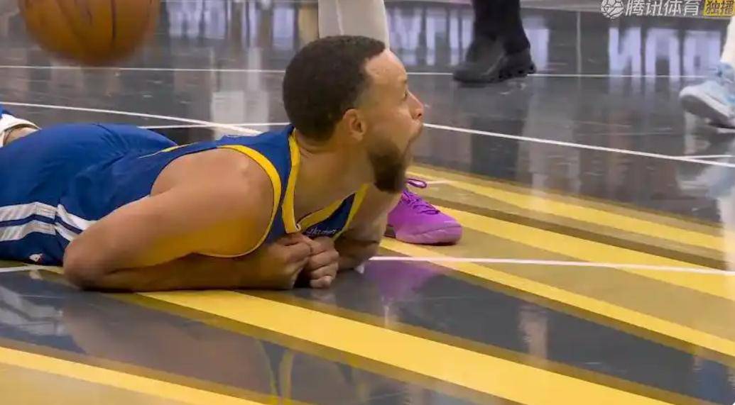 勇士险胜新疆队,库里高光表现 勇士险胜新疆队,库里高光表现