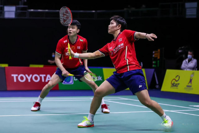 法国队力克马来西亚队，黄鸭组合扛起全队