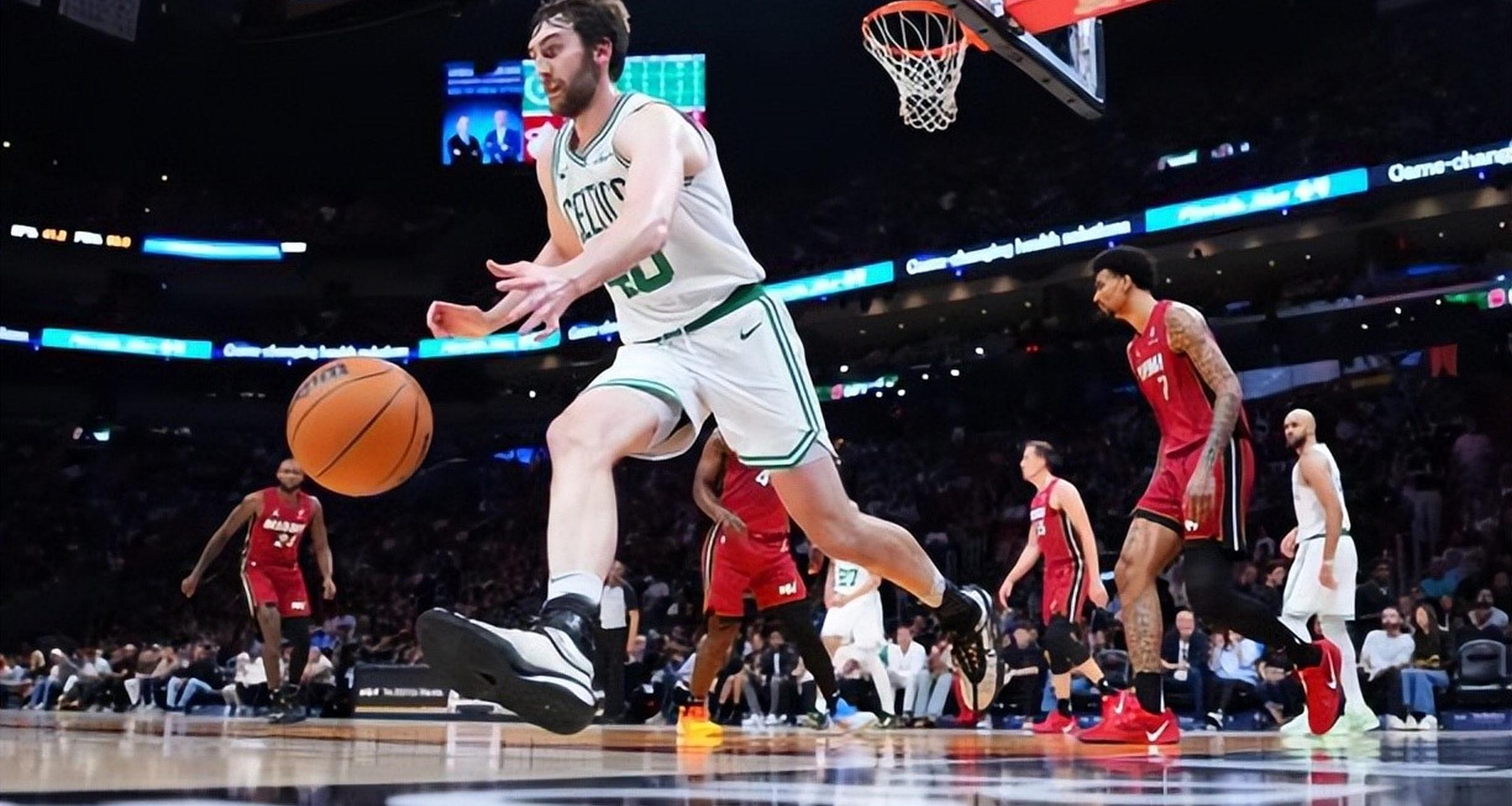 马刺翻盘凯尔特人,西亚卡姆关键制胜 马刺翻盘凯尔特人,西亚卡姆关键制胜