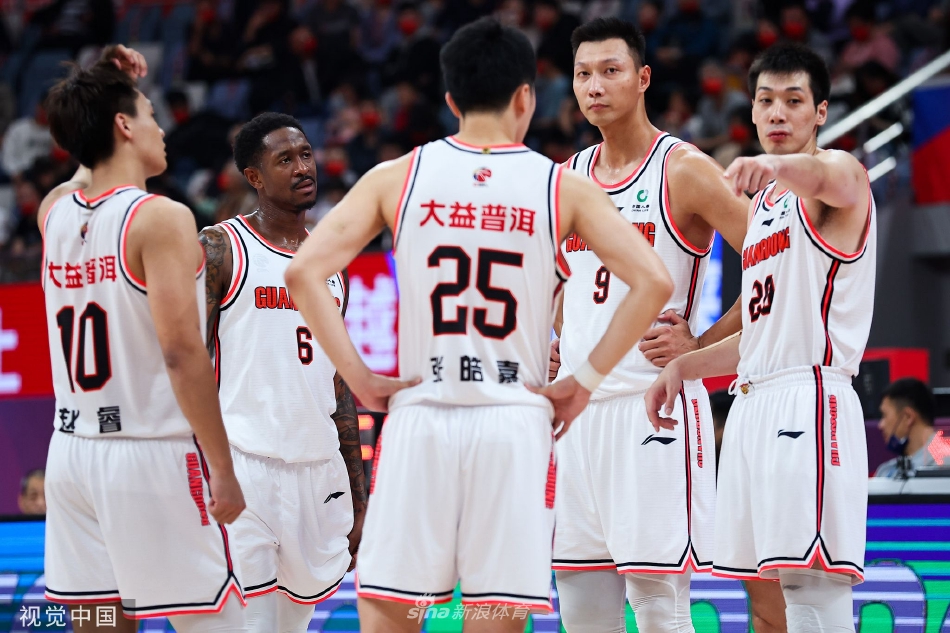 上海队绝杀天津队，易建联关键制胜