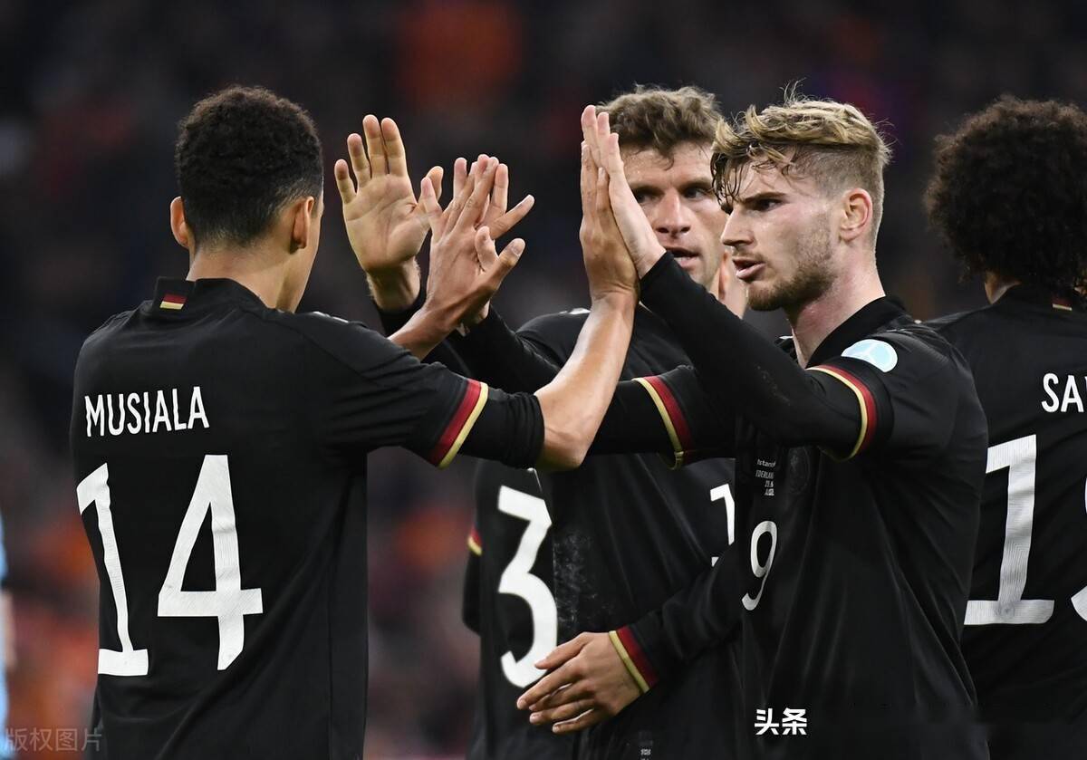 德国队完胜马来西亚队,黄鸭组合带队取胜 德国队完胜马来西亚队,黄鸭组合带队取胜