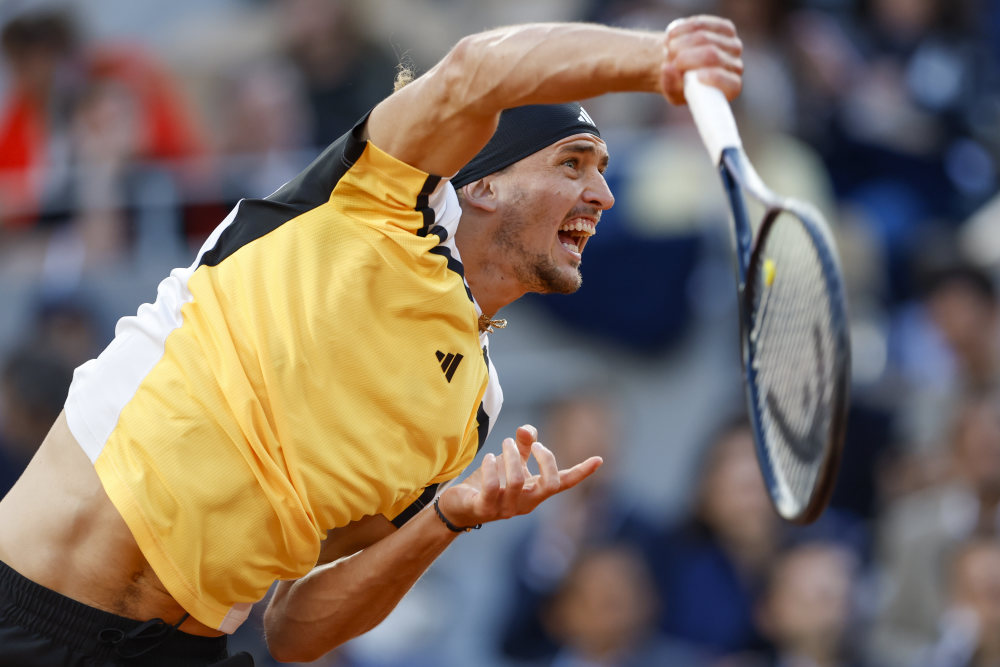 法网横扫戴维斯杯，兹维列夫惊艳四座