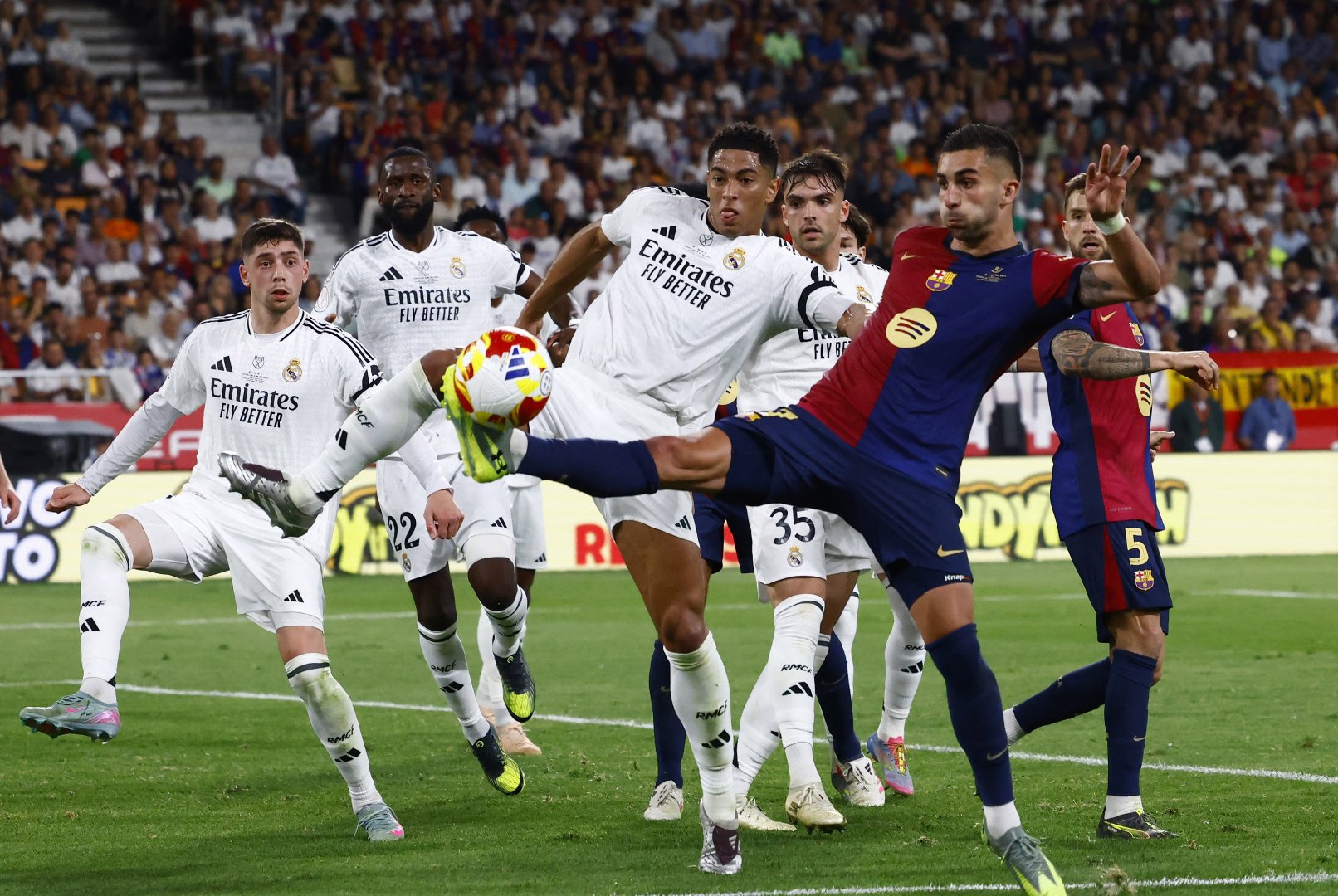 巴萨鏖战西班牙，孔德关键制胜