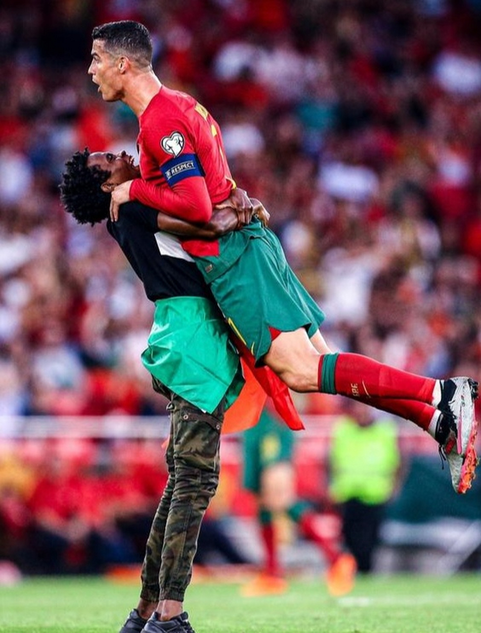 精彩瞬间记录重播，欧预赛激情澎湃！