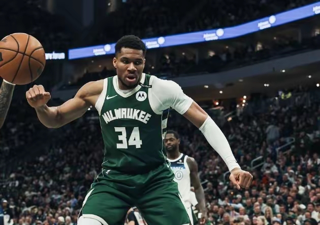 雄鹿大笔痴狂凯尔特人豪胜独行侠，字母哥奔杀分助队全获高尚