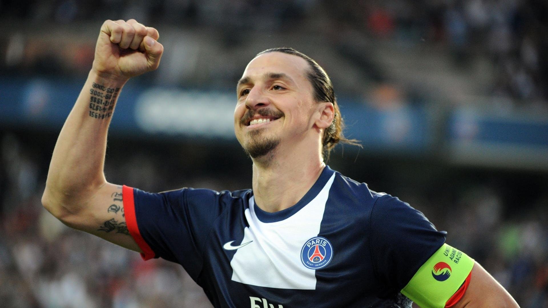 赛道新王诞生，皮亚斯特里统治全场，红牛二队鏖战雷诺车队